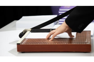 Jenis-Jenis Paper Cutter (Mesin Pemotong Kertas) dan Cara Memilihnya
